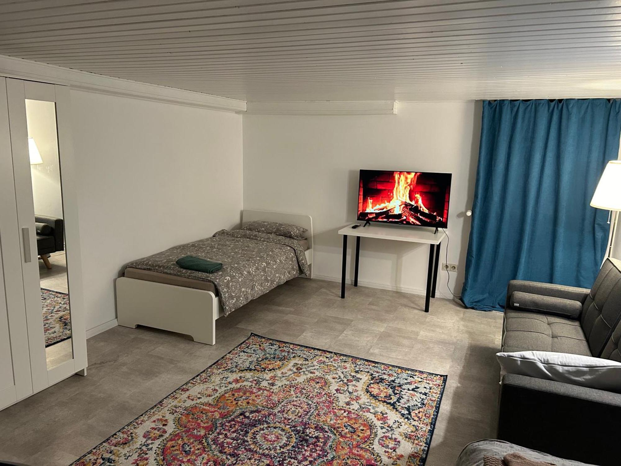 Souterrain Wohnung In Der Naehe Vom Duesseldorfer Flughafen Ratingen Buitenkant foto