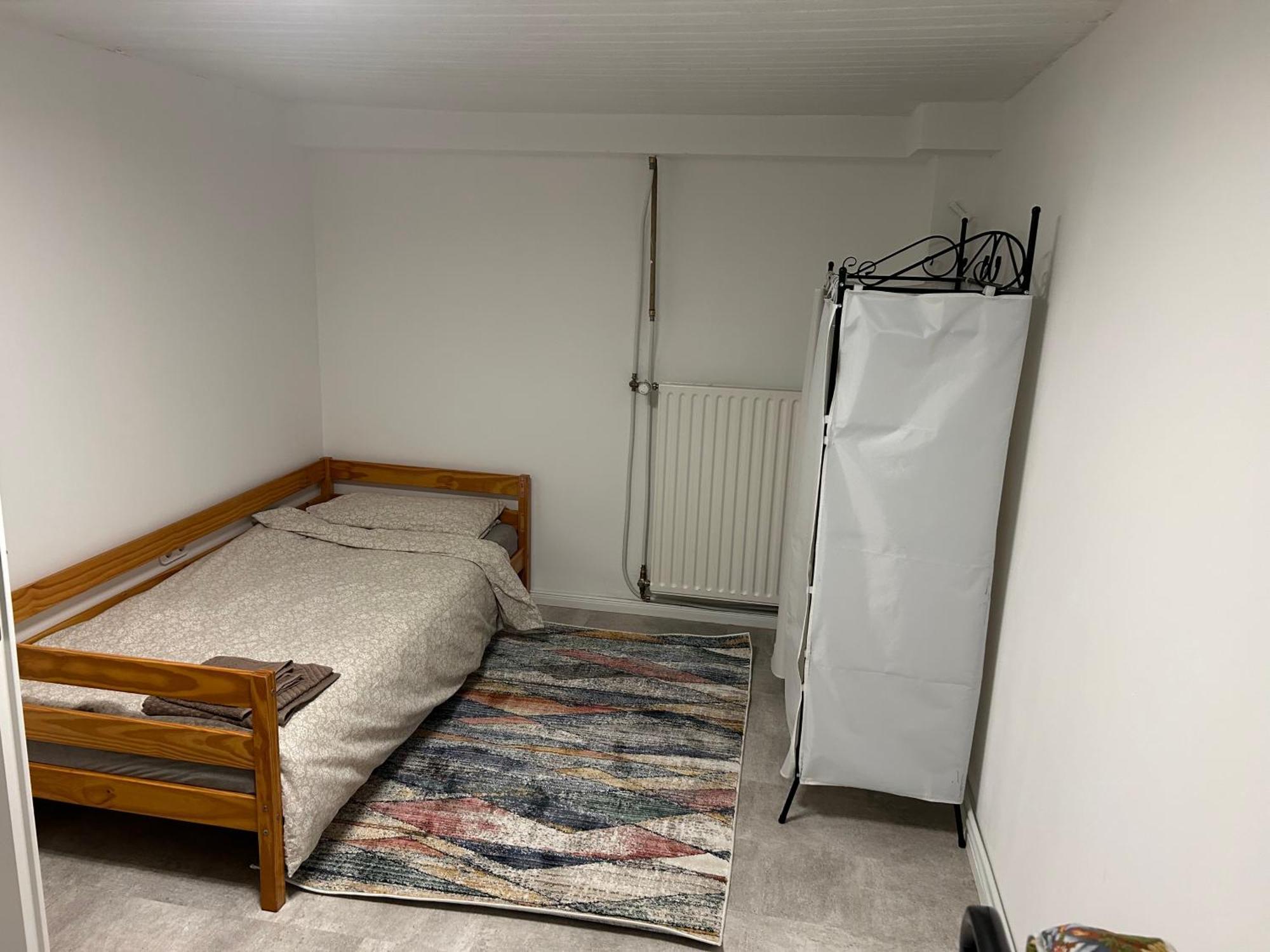 Souterrain Wohnung In Der Naehe Vom Duesseldorfer Flughafen Ratingen Buitenkant foto